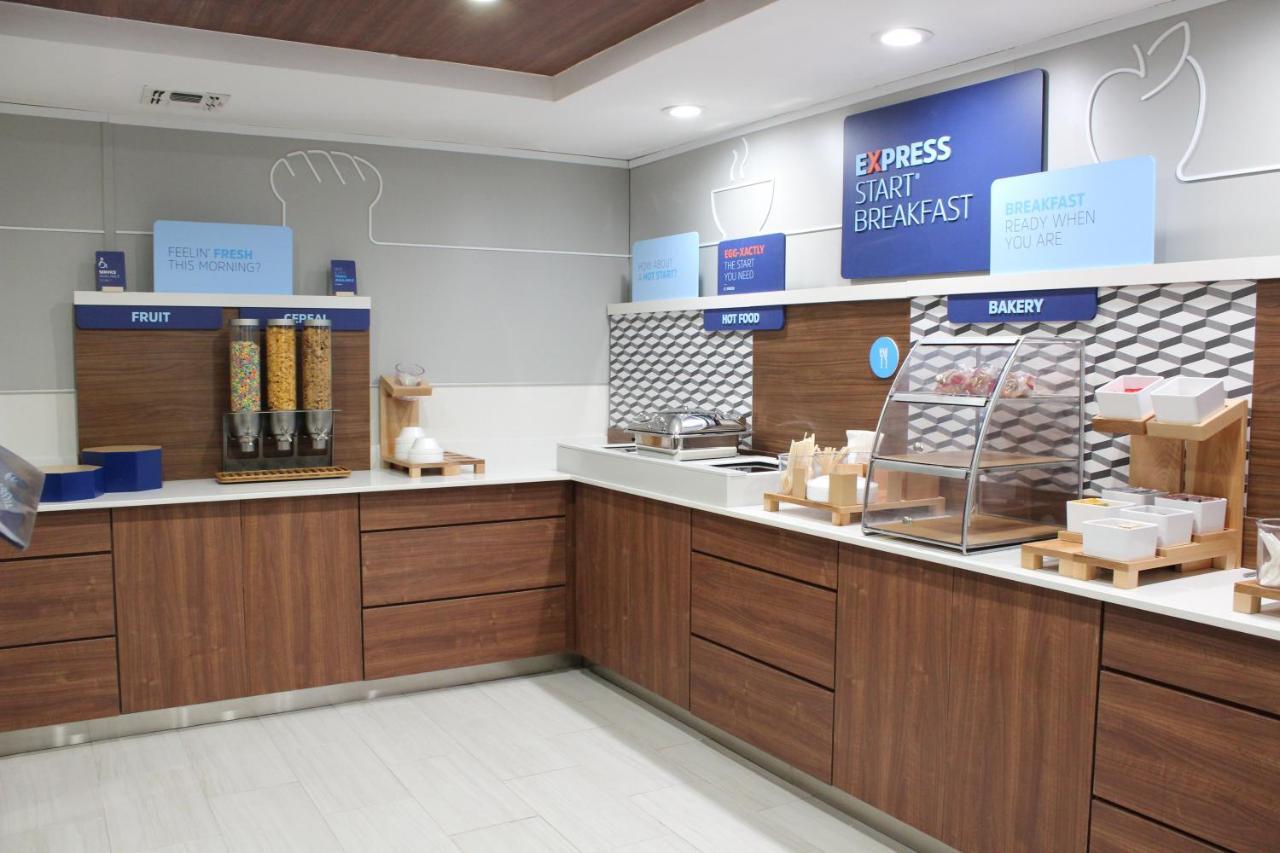 Holiday Inn Express & Suites San Antonio West Sea World Area By Ihg Zewnętrze zdjęcie