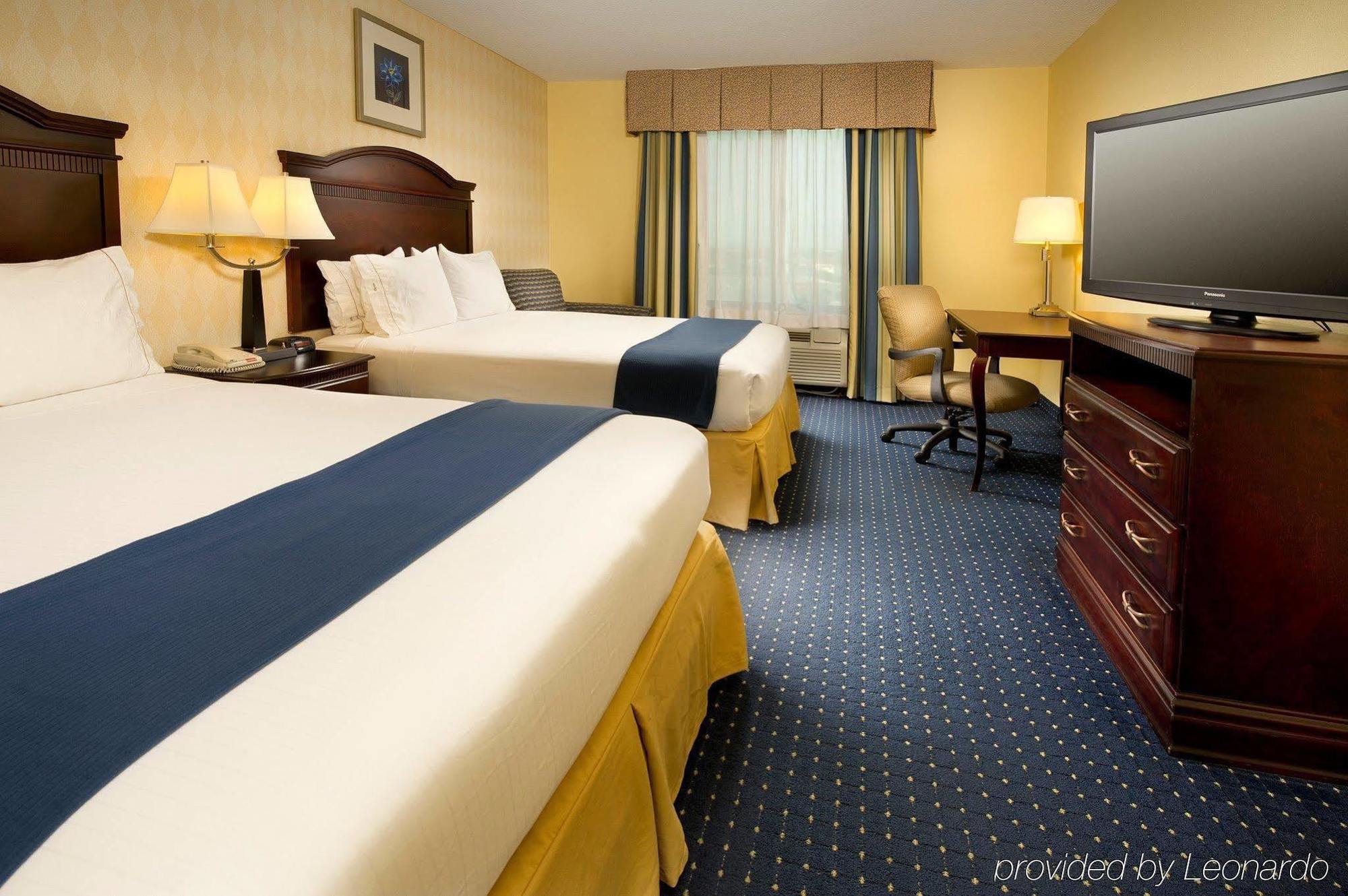 Holiday Inn Express & Suites San Antonio West Sea World Area By Ihg Zewnętrze zdjęcie